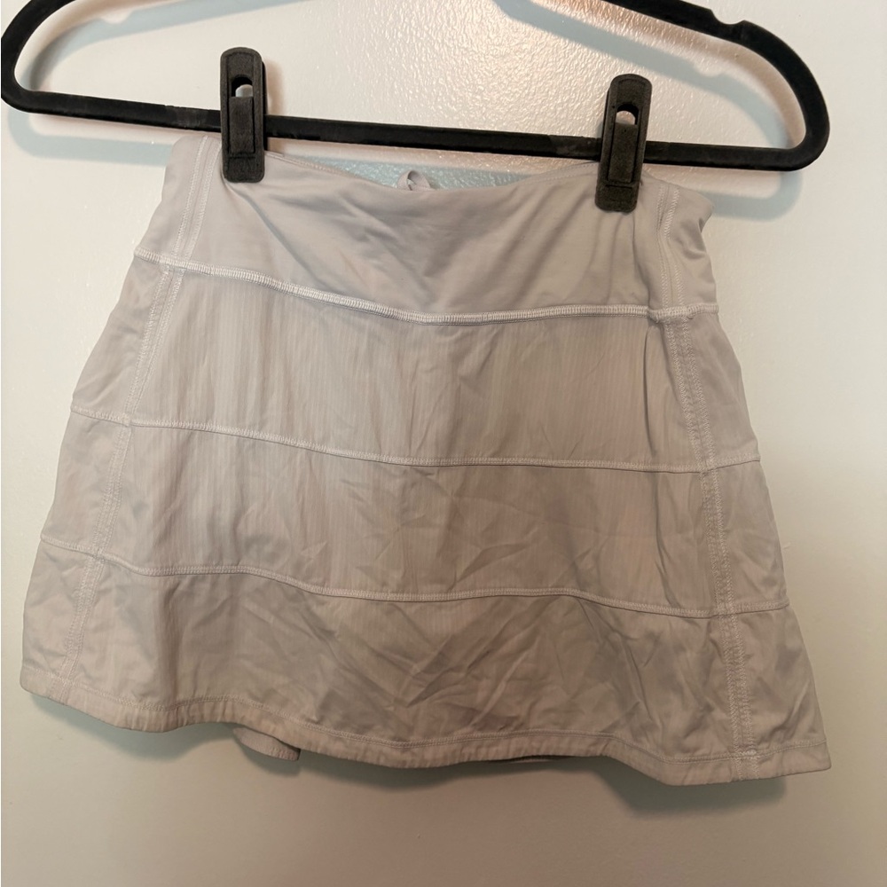 Lululemon White Pace Rival Skirt Size 2
